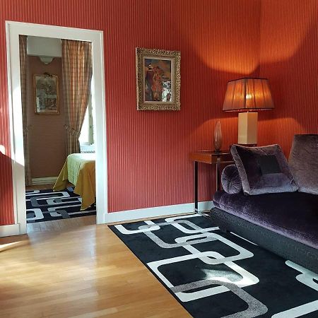 Suprematisme Appartement De Prestige Vierzon Buitenkant foto
